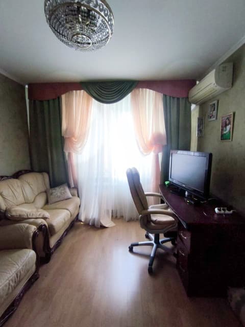 Продаётся 3комнатная квартира с ремонтом